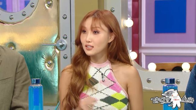 Hwasa explica el motivo de unirse a P NATION: “Psy me envió una canción cuando enfrenté duras críticas”