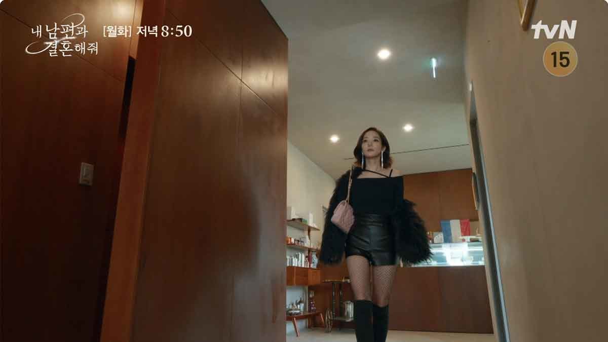 Nivel de precio del bolso Chanel que Kang Ji-won usó en el episodio 9 de “Marry My Husband”