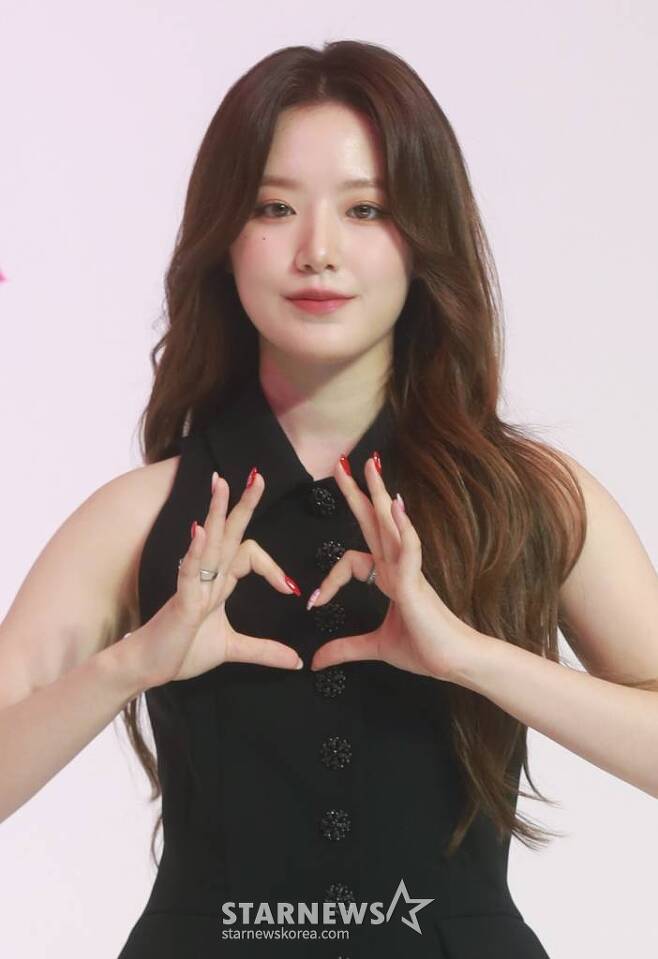 (G)I-DLE Shuhua