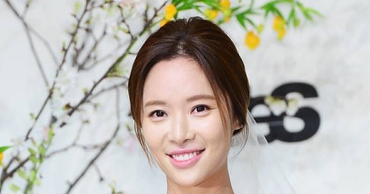 (Internautas Opinan) HWANG JUNG EUM, SE SEPARA DE LEE YOUNG DON DESPUÉS DE 8 AÑOS DE MATRIMONIO... PROCEDIMIENTOS DE DIVORCIO PENDIENTES