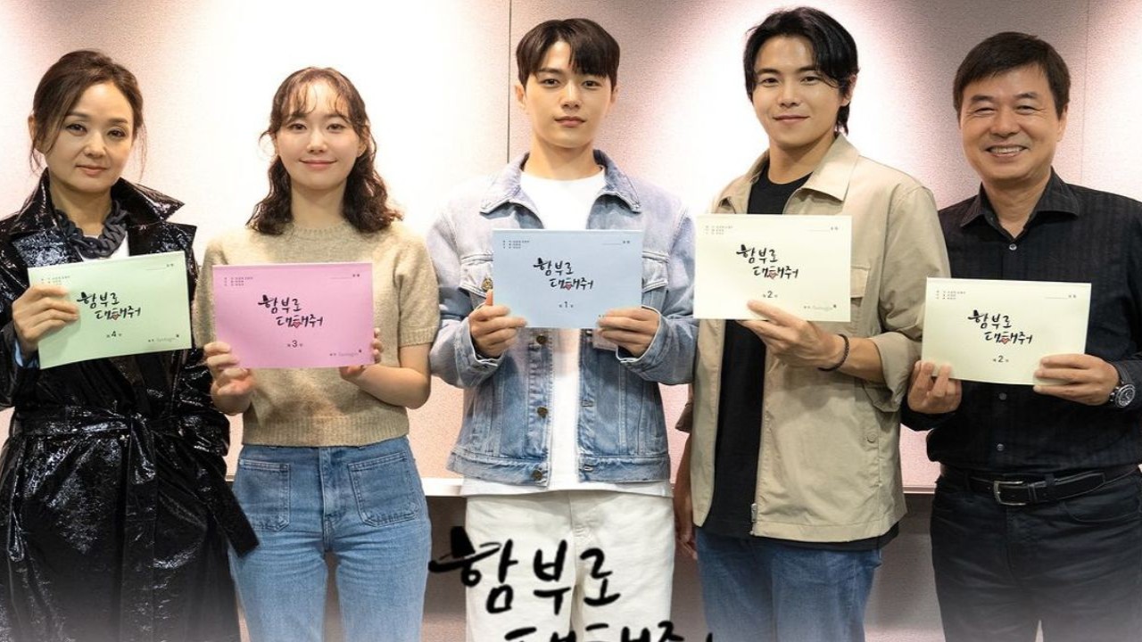 Kim Myung Soo, Lee Yoo Young y más se unen a la primera mesa leída de Dare to Love Me