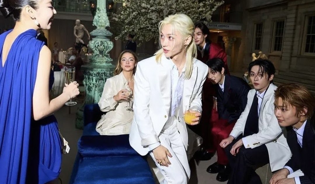 Jennie se encuentra con Stray Kids en la Met Gala