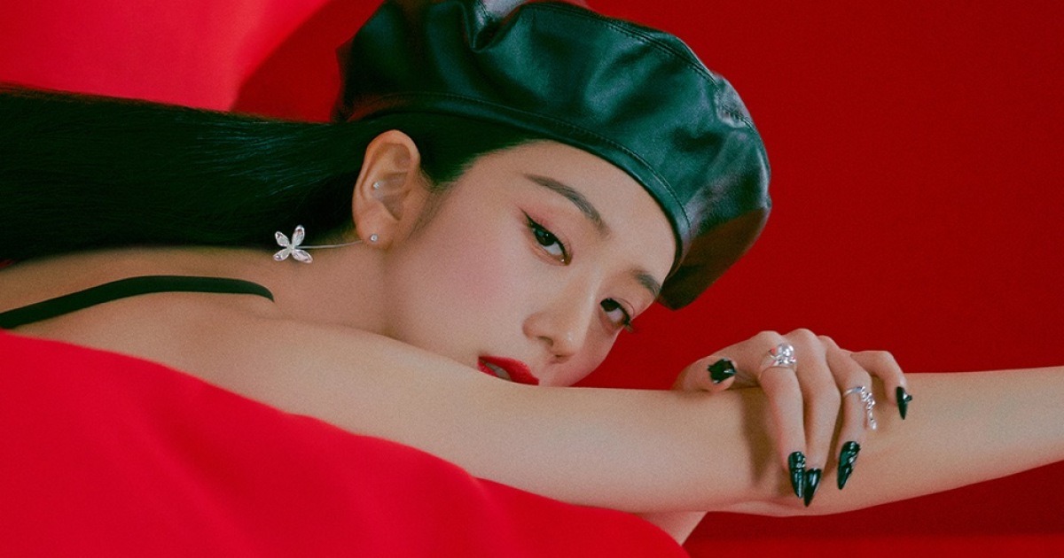 Jisoo revela las reacciones de las integrantes de BLACKPINK a su primer álbum en solitario