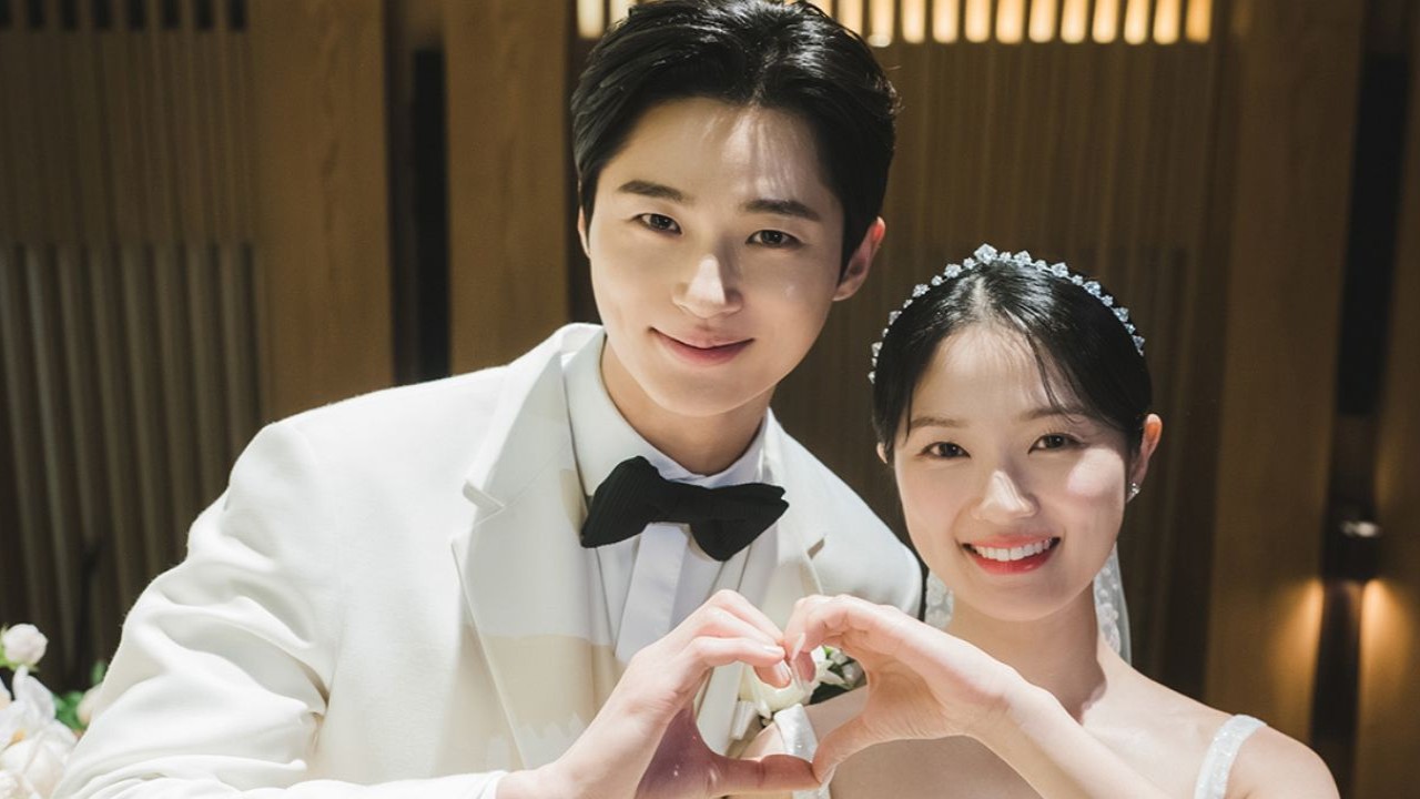 Lovely Runner, Byeon Woo Seok y Kim Hye Yoon encabezan el ranking de actores y dramas más comentados para el episodio final